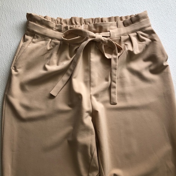 Iman Paperbag Style Dress Pants in Color Beige Size Small - Picture 2 of 12